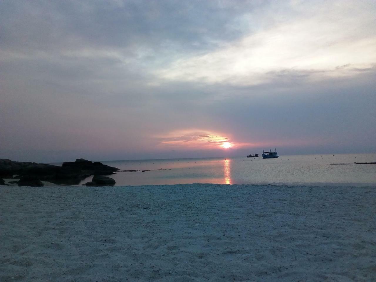 Nangyuan Island Dive Resort Тау Экстерьер фото